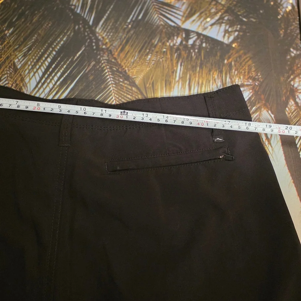 Denali Mens Performance Shorts Brown Size 36 Stretch Hiking Outdoor‎ Casual